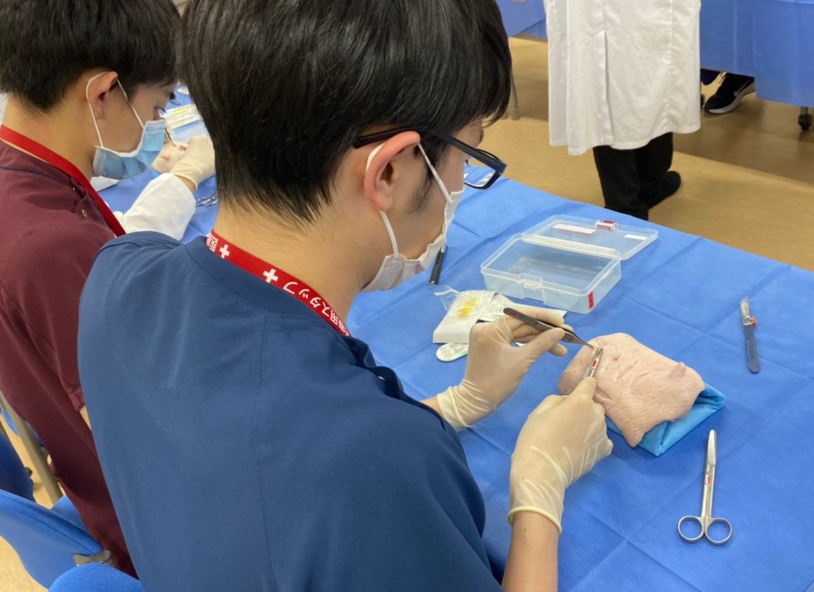 金曜勉強会②〜縫合実習〜